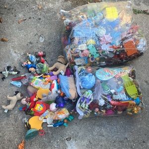 200+ happymeal toys. Late 90s to early 2000. Some are from McDonald’s in Germany